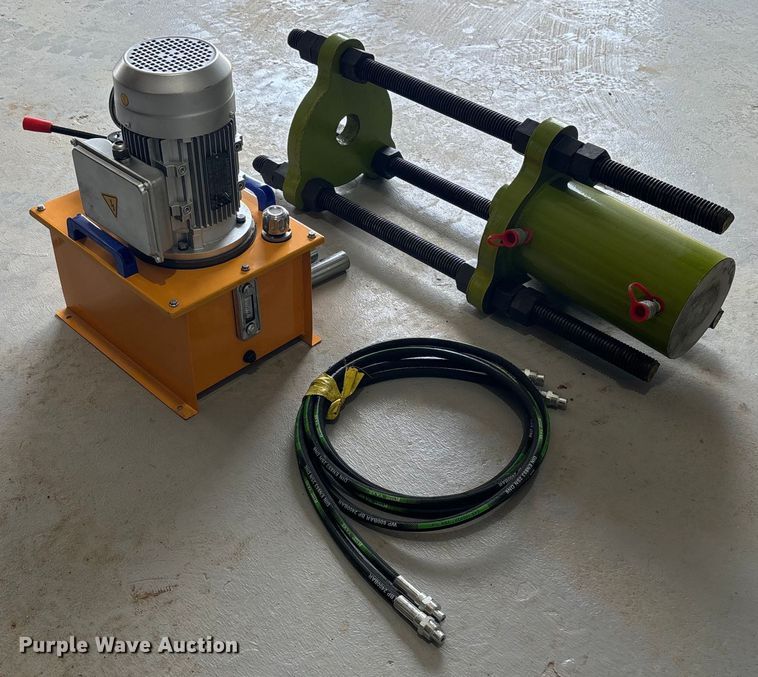 image for item DS2492 Track pin press