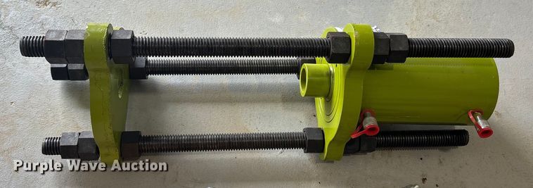 image for item DS2492 Track pin press