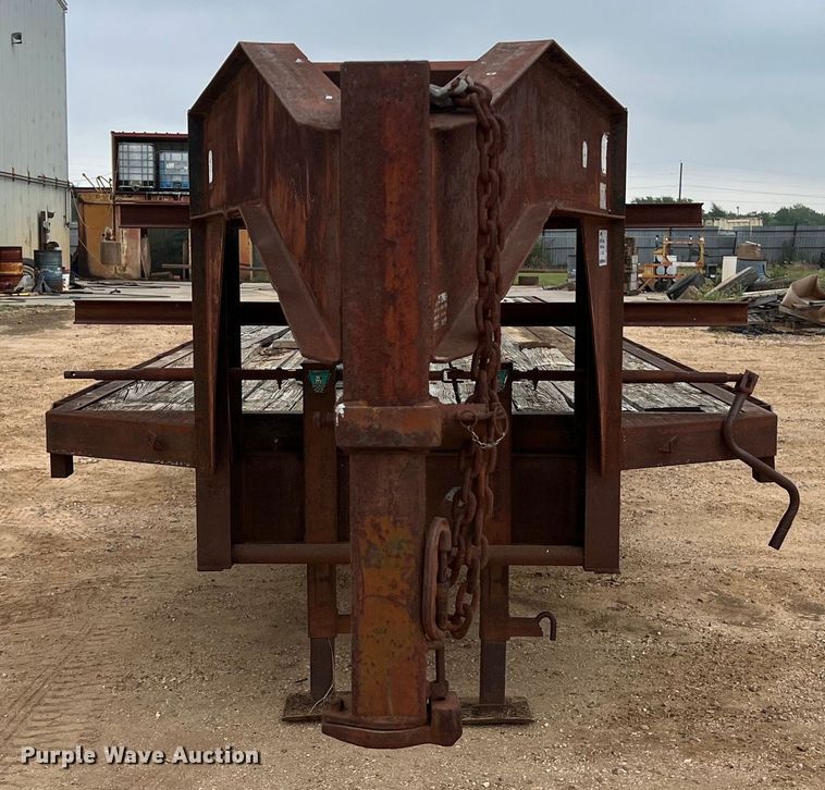 image for item DS2961 1994 Texas Bragg Enterprises 31+5TDGN equipment trailer