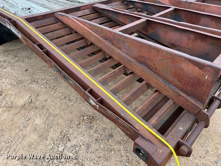 image for item DS2961 1994 Texas Bragg Enterprises 31+5TDGN equipment trailer