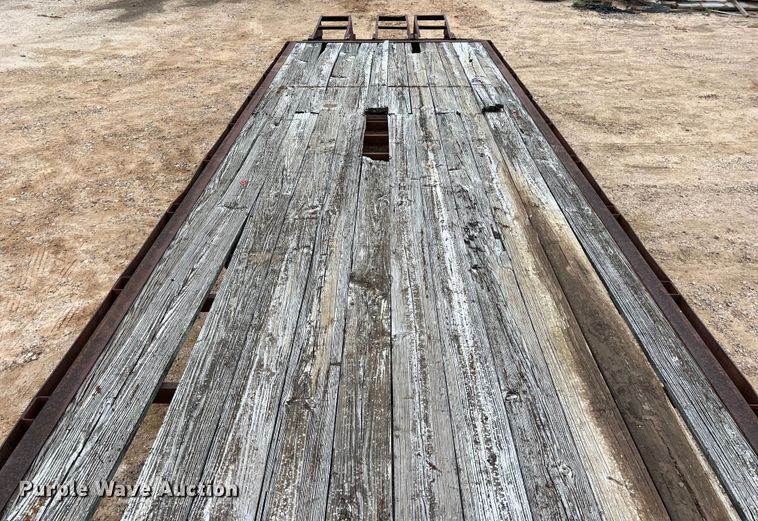 image for item DS2961 1994 Texas Bragg Enterprises 31+5TDGN equipment trailer