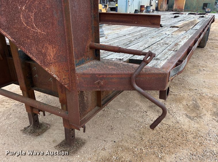 image for item DS2961 1994 Texas Bragg Enterprises 31+5TDGN equipment trailer