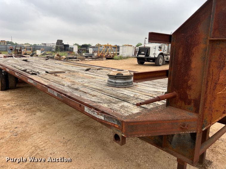 image for item DS2961 1994 Texas Bragg Enterprises 31+5TDGN equipment trailer