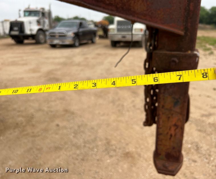 image for item DS2961 1994 Texas Bragg Enterprises 31+5TDGN equipment trailer