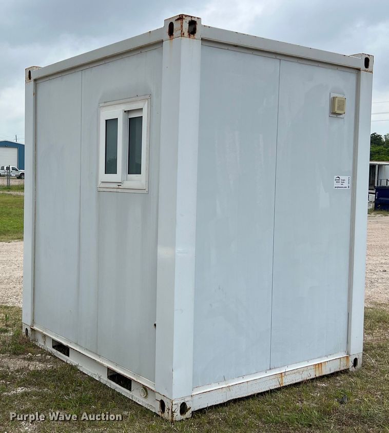 image for item DS2975 XDF Deluxe portable restroom