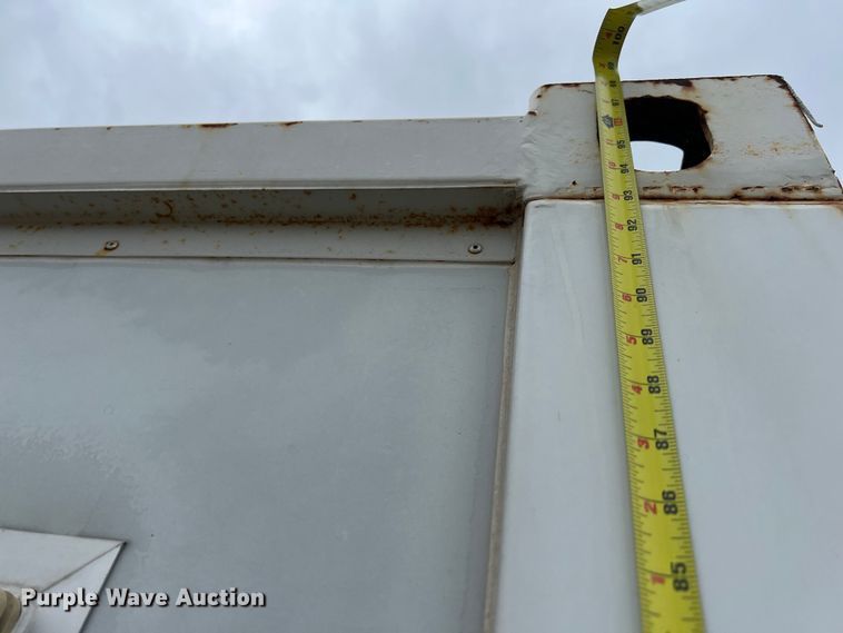 image for item DS2975 XDF Deluxe portable restroom