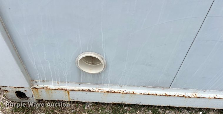 image for item DS2975 XDF Deluxe portable restroom