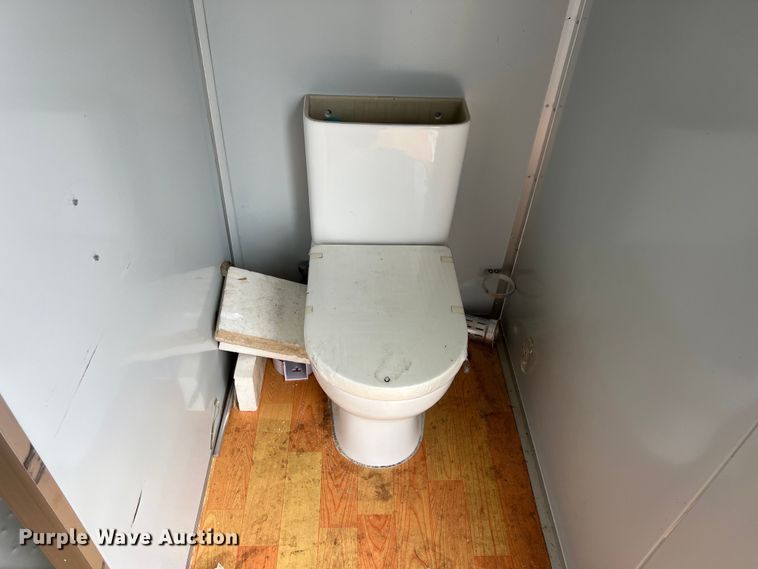 image for item DS2975 XDF Deluxe portable restroom