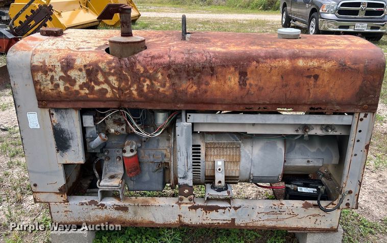 image for item DS2978 Lincoln Electric  SA-250 welder/generator