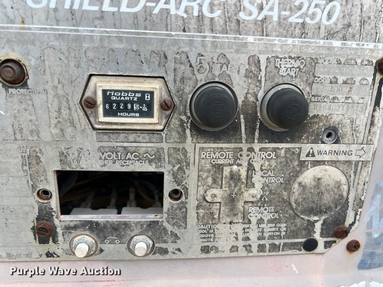 image for item DS2978 Lincoln Electric  SA-250 welder/generator