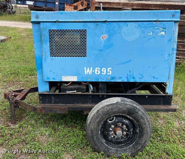 image for item DS2980 Miller Big Blue 400D welder/generator