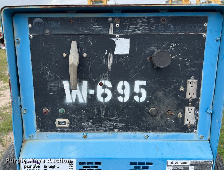 image for item DS2980 Miller Big Blue 400D welder/generator