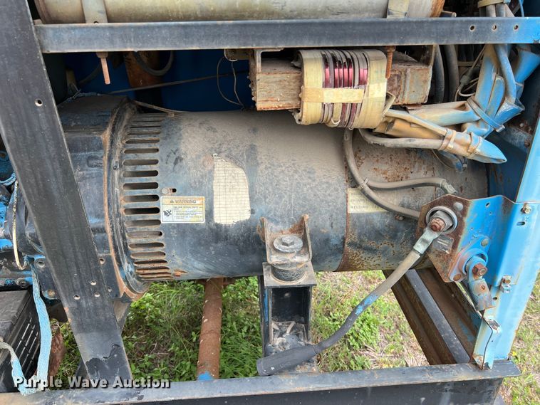 image for item DS2980 Miller Big Blue 400D welder/generator