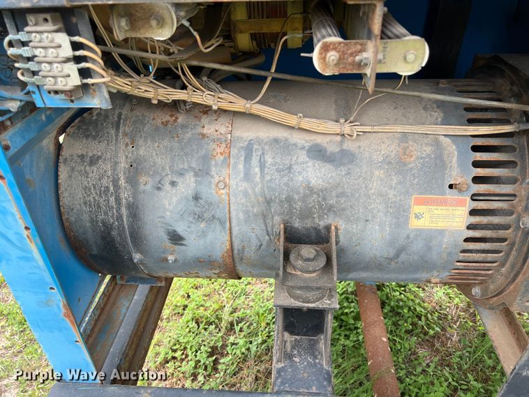 image for item DS2980 Miller Big Blue 400D welder/generator