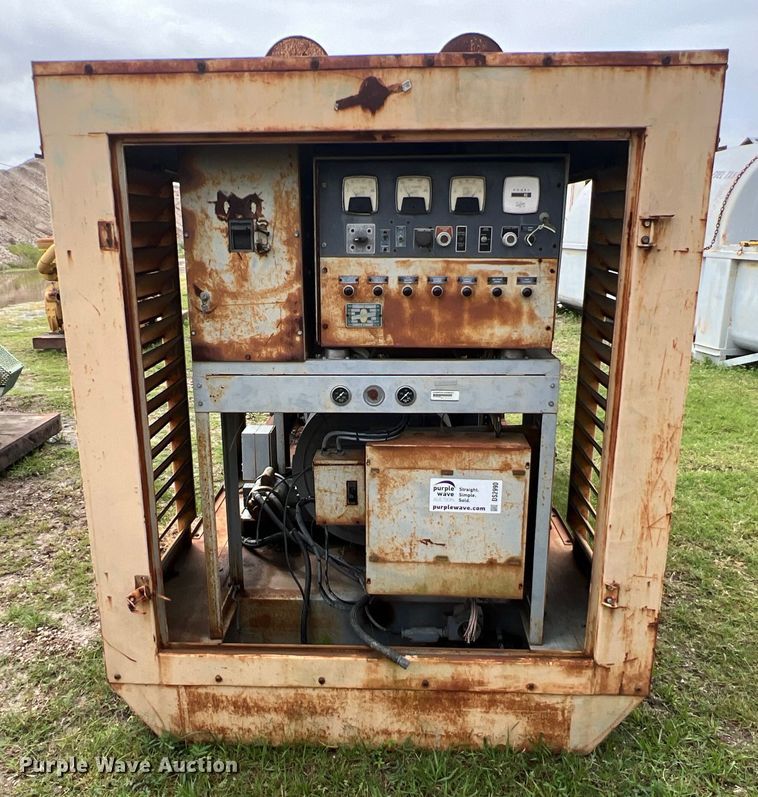 image for item DS2990 Stewart & Stevenson  8V-GD-160 generator