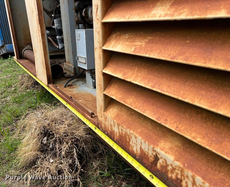 image for item DS2990 Stewart & Stevenson  8V-GD-160 generator