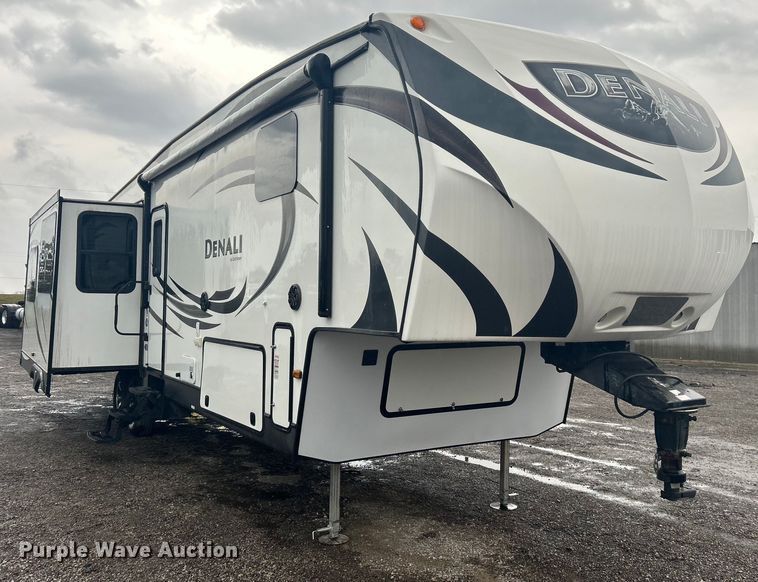 image for item EG1281 2015 Keystone RV Co. Denali camper