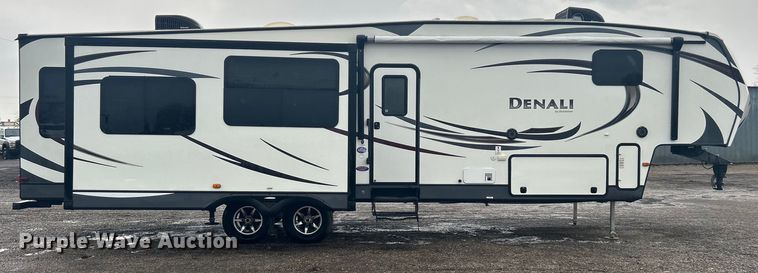 image for item EG1281 2015 Keystone RV Co. Denali camper