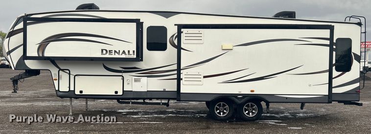 image for item EG1281 2015 Keystone RV Co. Denali camper