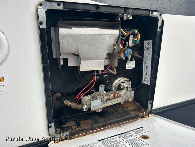 image for item EG1281 2015 Keystone RV Co. Denali camper