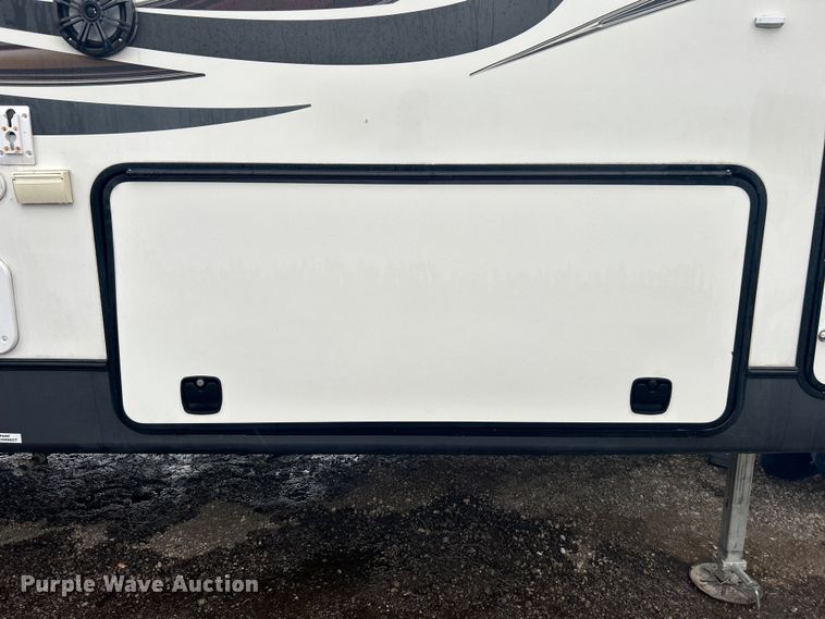 image for item EG1281 2015 Keystone RV Co. Denali camper