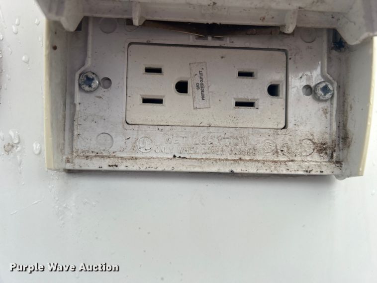 image for item EG1281 2015 Keystone RV Co. Denali camper