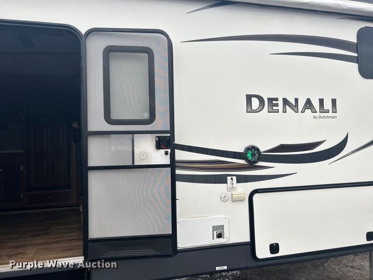 image for item EG1281 2015 Keystone RV Co. Denali camper