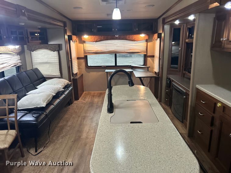 image for item EG1281 2015 Keystone RV Co. Denali camper