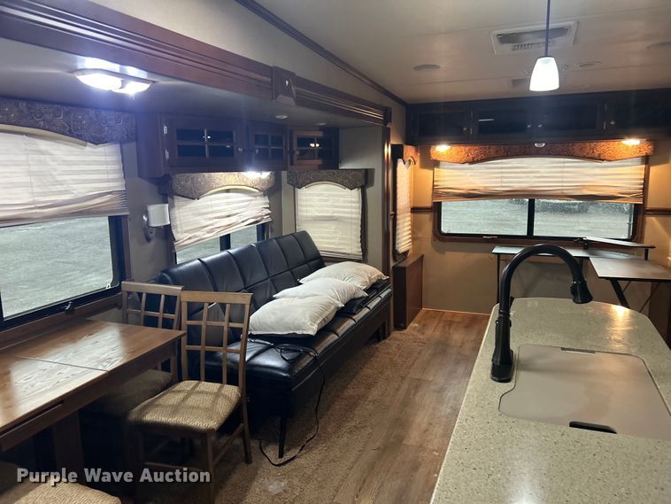 image for item EG1281 2015 Keystone RV Co. Denali camper