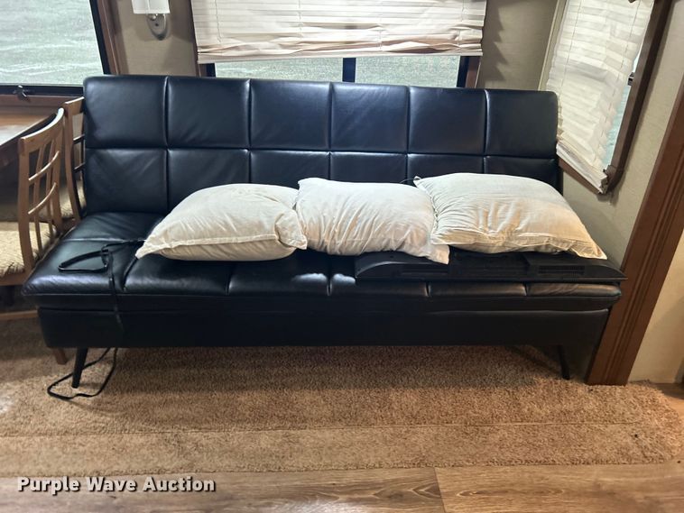 image for item EG1281 2015 Keystone RV Co. Denali camper