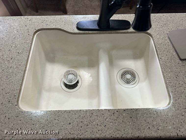 image for item EG1281 2015 Keystone RV Co. Denali camper