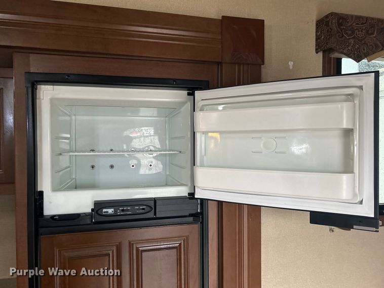 image for item EG1281 2015 Keystone RV Co. Denali camper