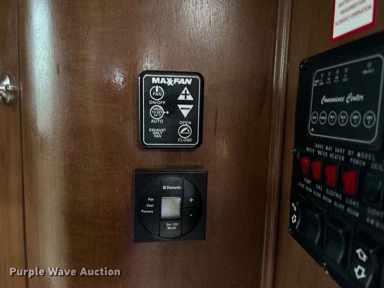 image for item EG1281 2015 Keystone RV Co. Denali camper