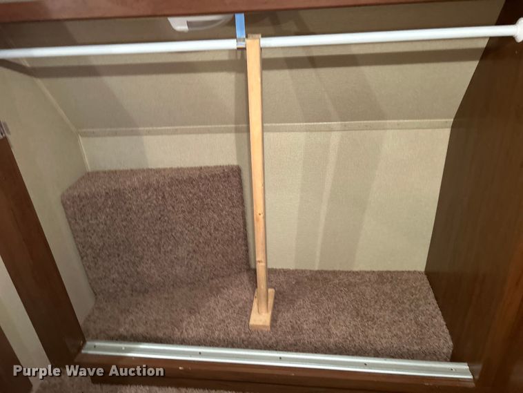 image for item EG1281 2015 Keystone RV Co. Denali camper