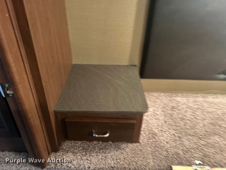 image for item EG1281 2015 Keystone RV Co. Denali camper