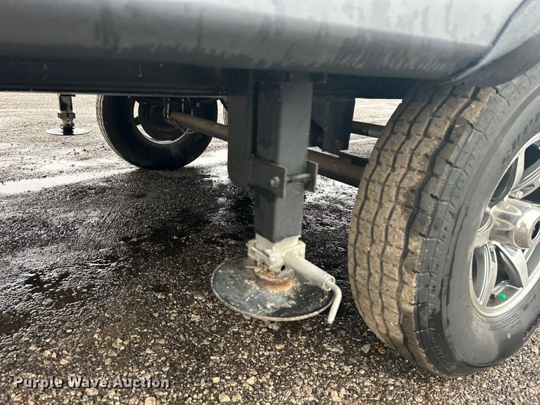 image for item EG1281 2015 Keystone RV Co. Denali camper