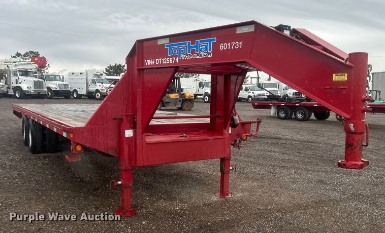 image for item EG1433 2013 Top Hat Industries, Inc. OTWG26X8.5-22.5E-F equipment trailer