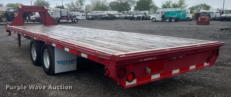 image for item EG1433 2013 Top Hat Industries, Inc. OTWG26X8.5-22.5E-F equipment trailer