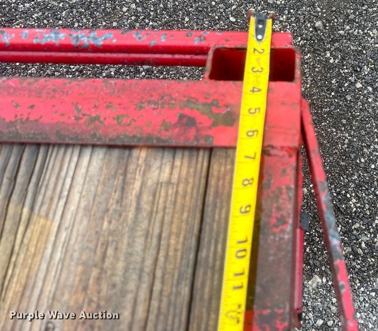 image for item EG1433 2013 Top Hat Industries, Inc. OTWG26X8.5-22.5E-F equipment trailer