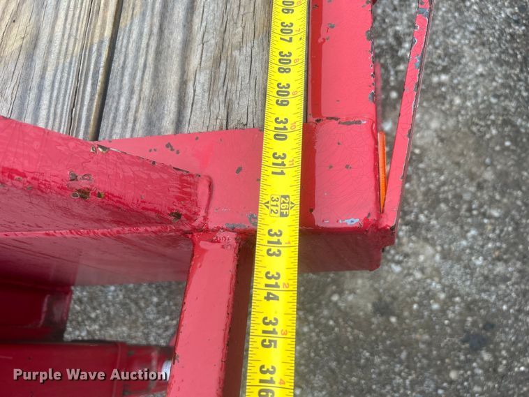 image for item EG1433 2013 Top Hat Industries, Inc. OTWG26X8.5-22.5E-F equipment trailer