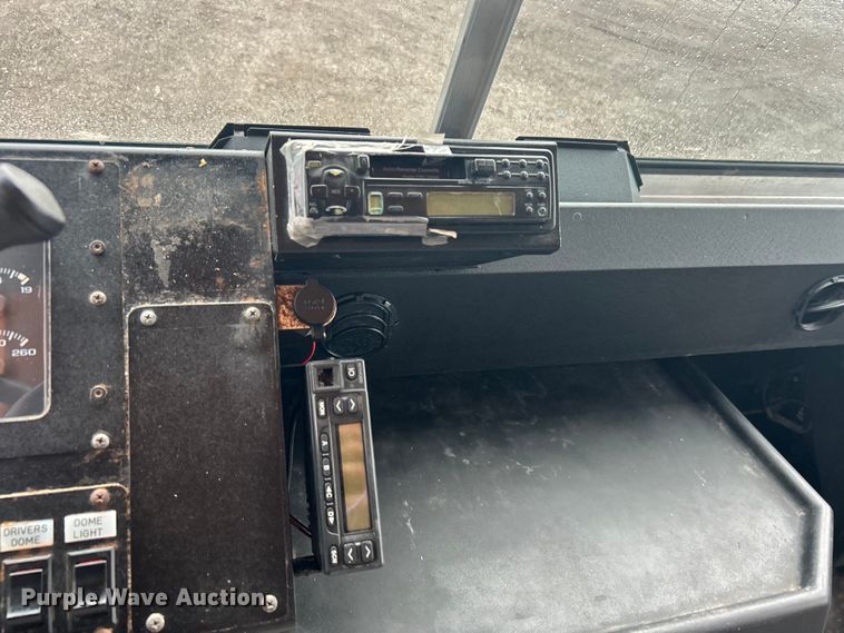 image for item EG1437 2000 Workhorse P30 delivery van