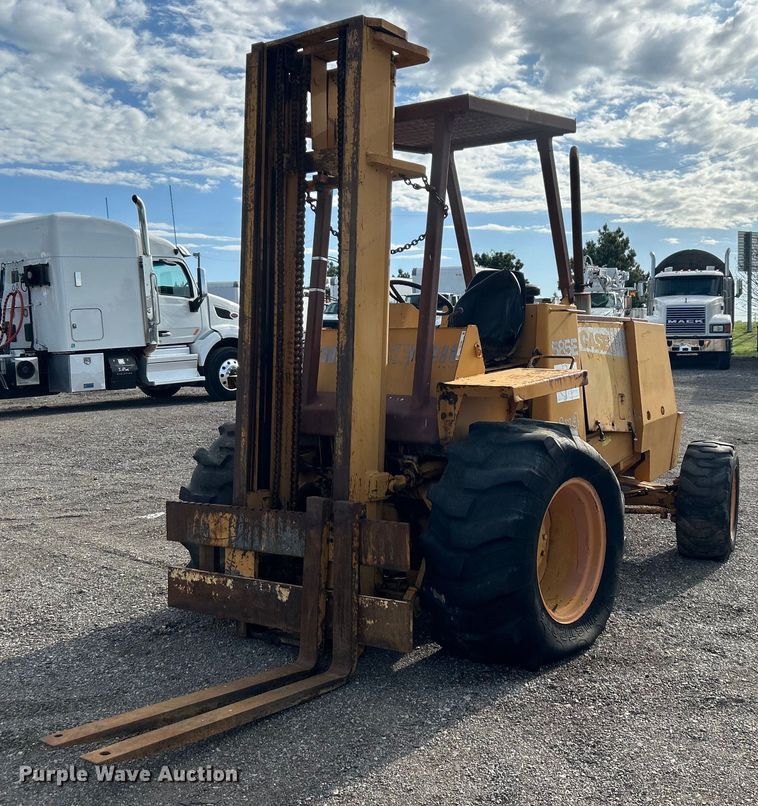 image for item EG1440 1989 Case 585E forklift
