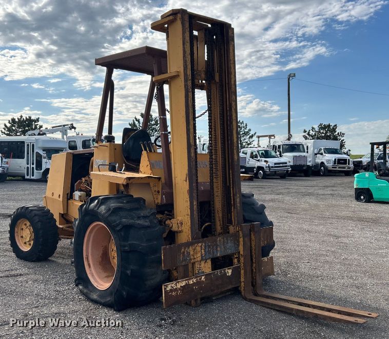 image for item EG1440 1989 Case 585E forklift