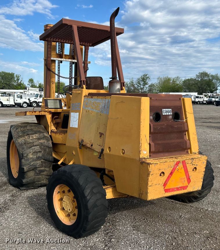 image for item EG1440 1989 Case 585E forklift