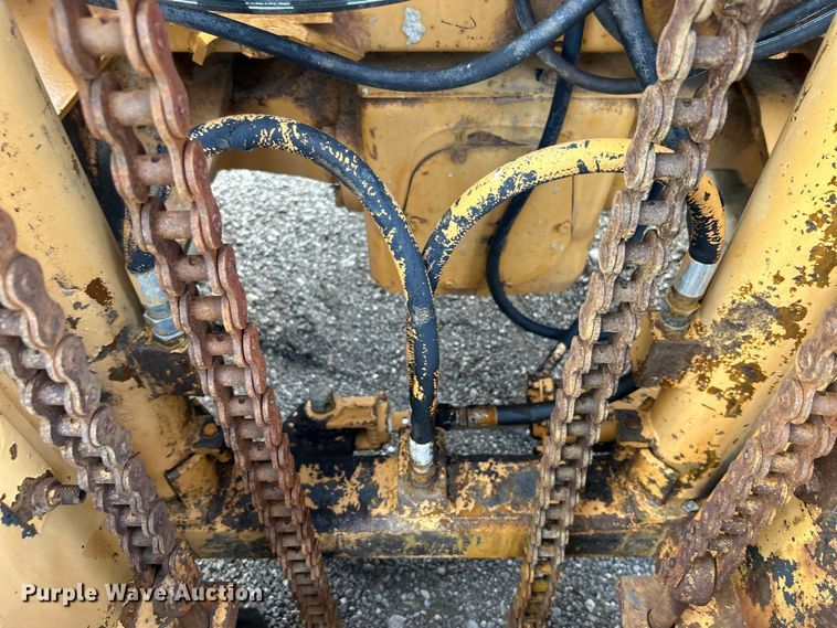 image for item EG1440 1989 Case 585E forklift