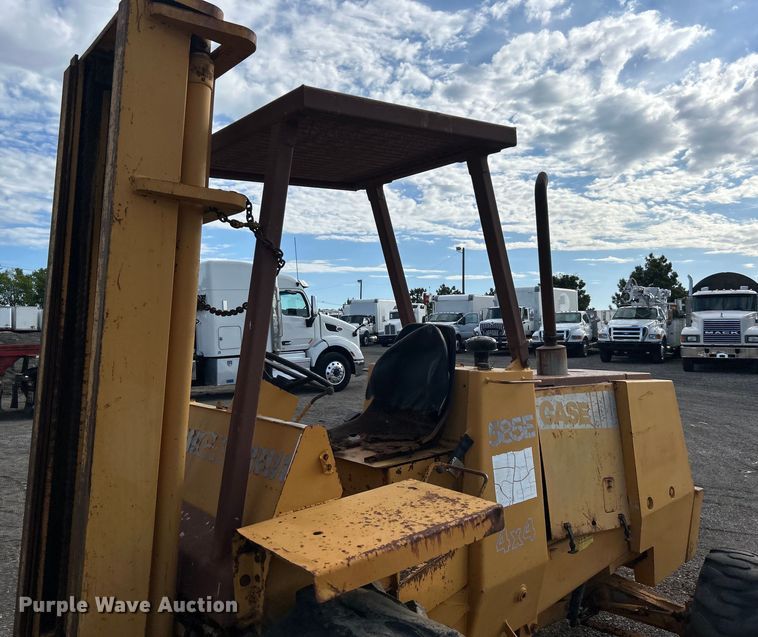 image for item EG1440 1989 Case 585E forklift