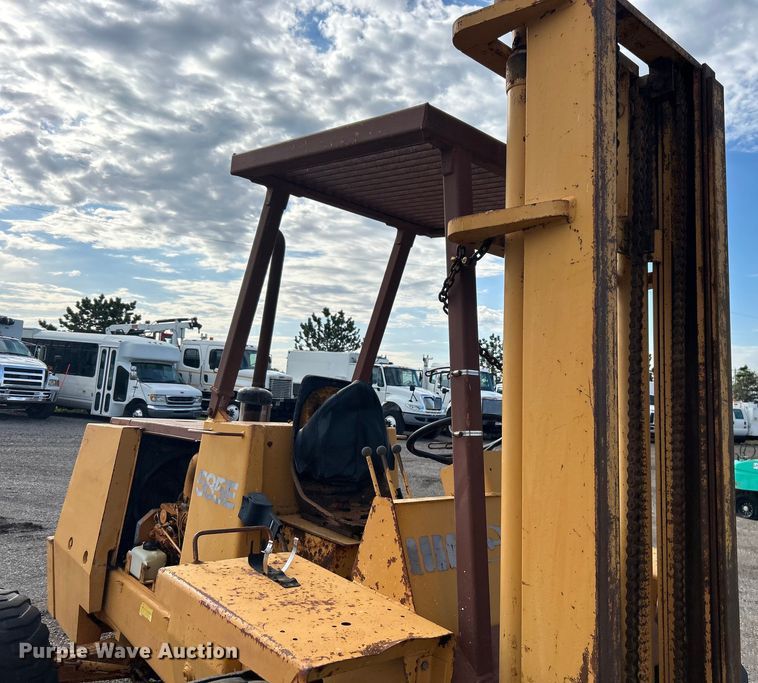 image for item EG1440 1989 Case 585E forklift