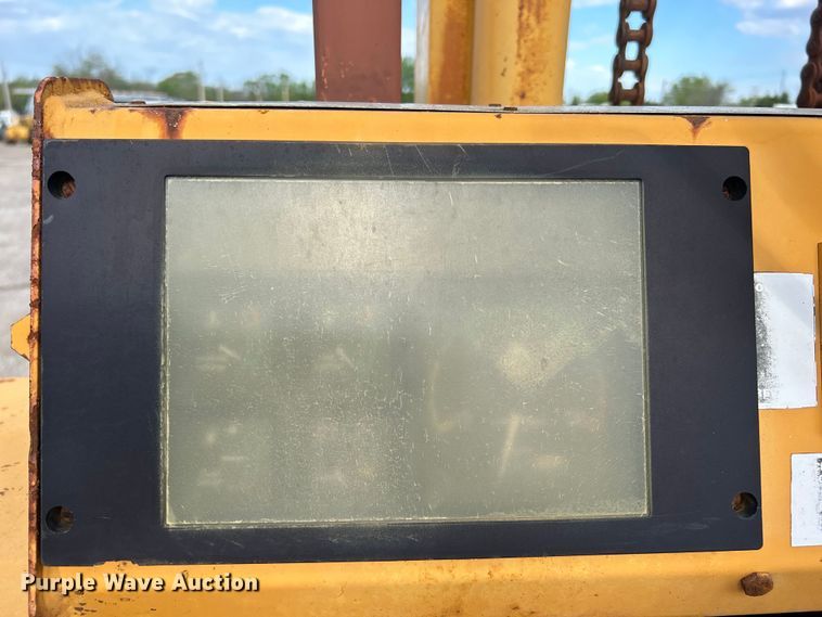 image for item EG1440 1989 Case 585E forklift