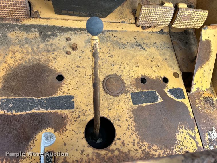 image for item EG1440 1989 Case 585E forklift