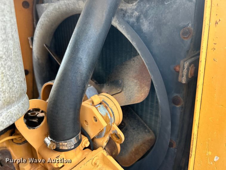 image for item EG1440 1989 Case 585E forklift